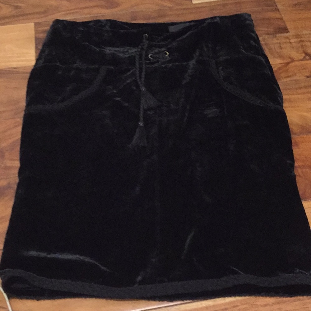 Gorgeous Costume National European velvet skirt